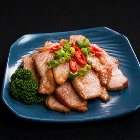 泰式涼拌松阪豬照片